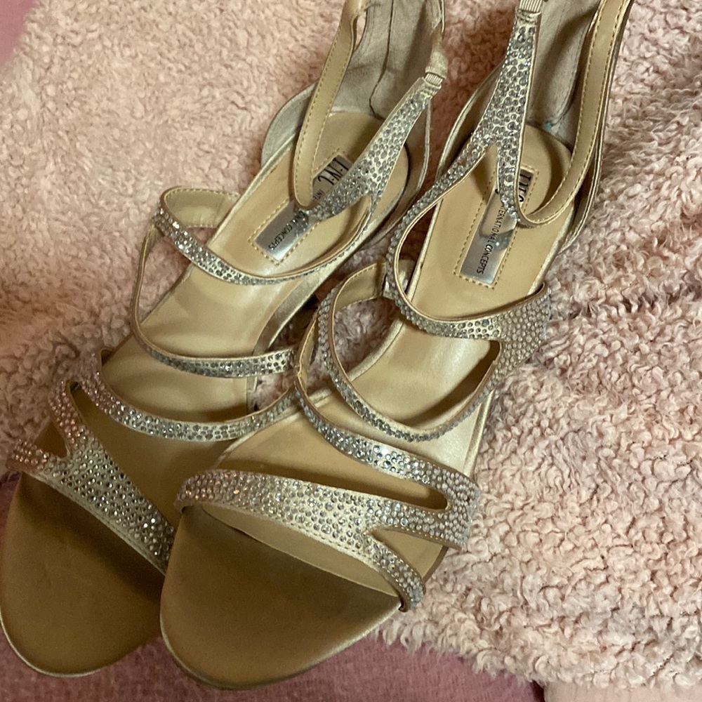 I.N.C International Concepts high heel, never worn